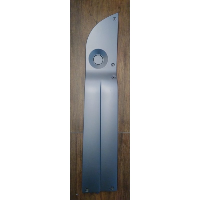 PLASTICA LATERALE PEDALI DESTRA GRIGIA SCOOTER ELETTRICO SKY II REVENGE